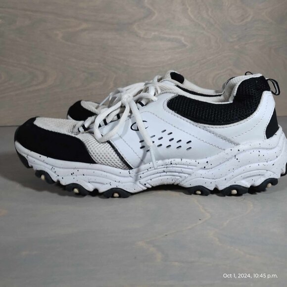 Champion Women's Margaret Black/White Runner Running Lace-Up Shoes Sneaker Sz 8 - Picture 3 of 9